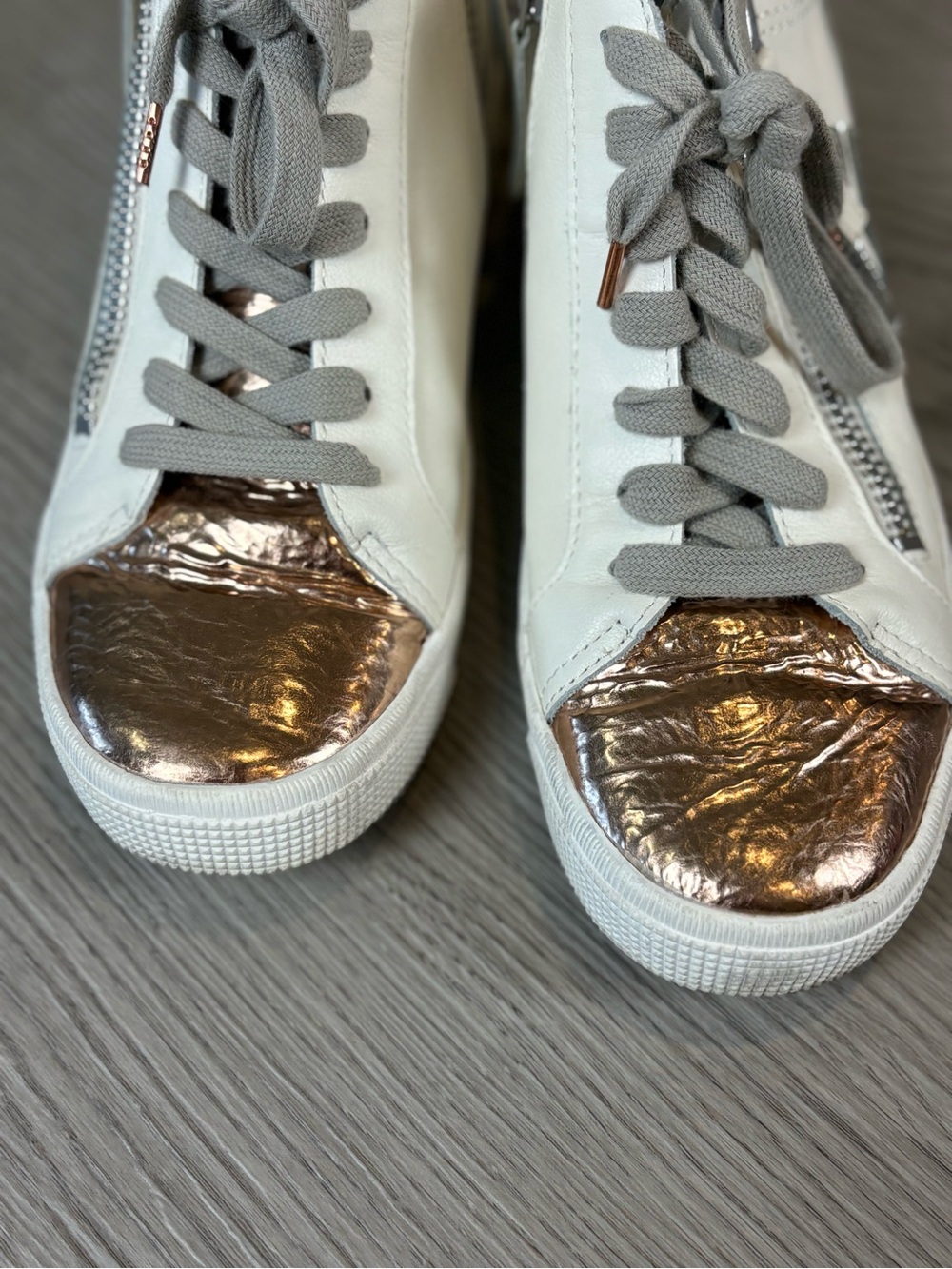 Dolce Vita Zonya Sneakers with Metallic Rose Gold Toe - Picture 7 of 8